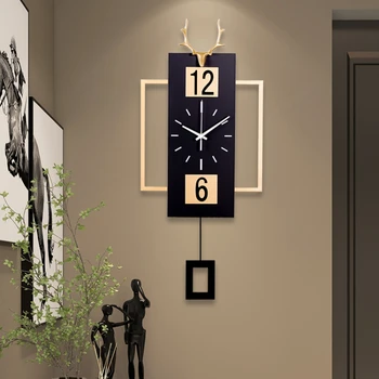 Скандинавские настенные часы в гостиной Креативная мода Современная простая атмосфера Сеть часов Красный бытовой свет Роскошные часы